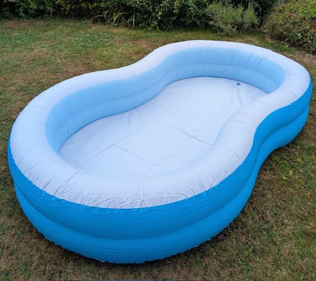 Bestway Big Lagoon Curved Family Pool from BM Stores